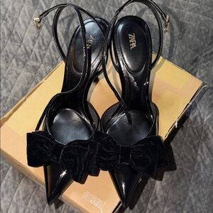 Zara Women's Black Bow Heels